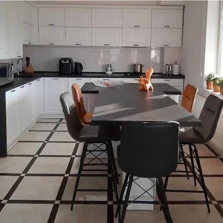 Apartment Bestapartmentstay *